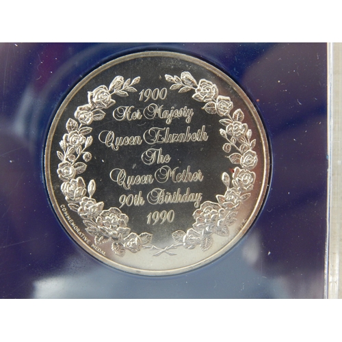 68 - Collection of Queen Mother Commemorative Medals in plastic cases (14 medals)