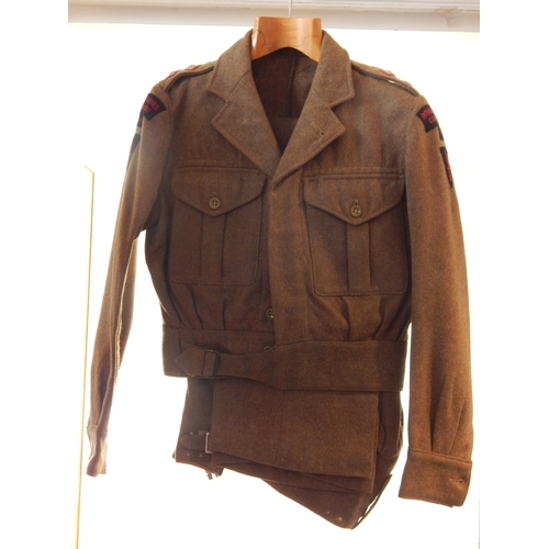 442 - Royal Marines Commando Lieutenants Uniform Comprising Tunic & Trousers: Size 4 Dated 1952