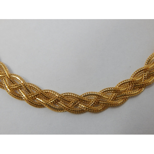 102 - 9ct Yellow Gold Bracelet: Length 18cm: Weight 3.3g