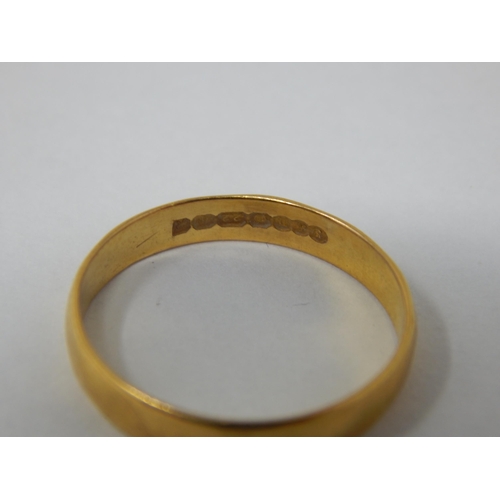 107 - 22ct Yellow Gold Wedding Band: Ring Size O: Weight 2.3g