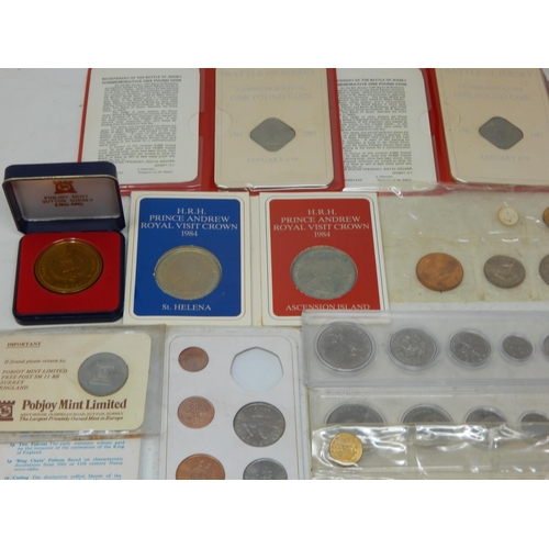 97 - Collection of 5 x Isle of Man One Pound coins; Silver Jubilee 1977 IOM Crown in Pobjoy Mint case wit... 