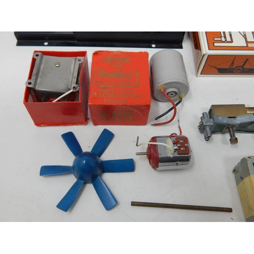 347 - Steam Engine Kit No 1, K's Locomotive Kit, Accessories etc