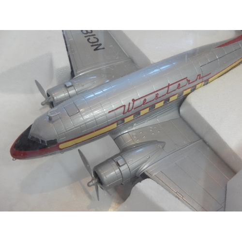 353 - 1:48 Scale Die Cast Model of a Douglas C-47 Transport Plane: (Boxed) Unused