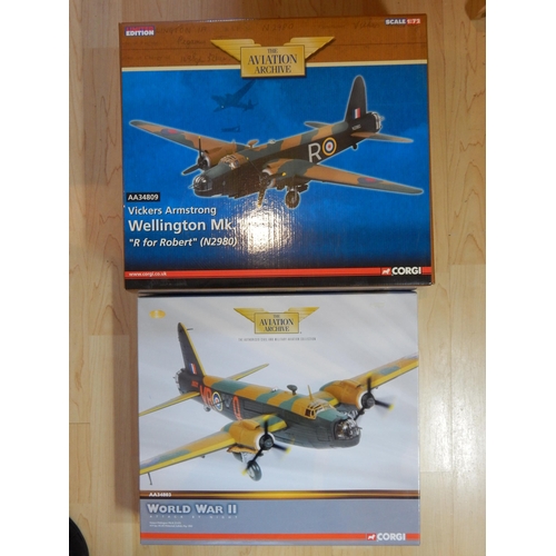 355 - CORGI: 1:72 Scale Models: Vickers Armstrong, Vickers Wellington (Boxed)