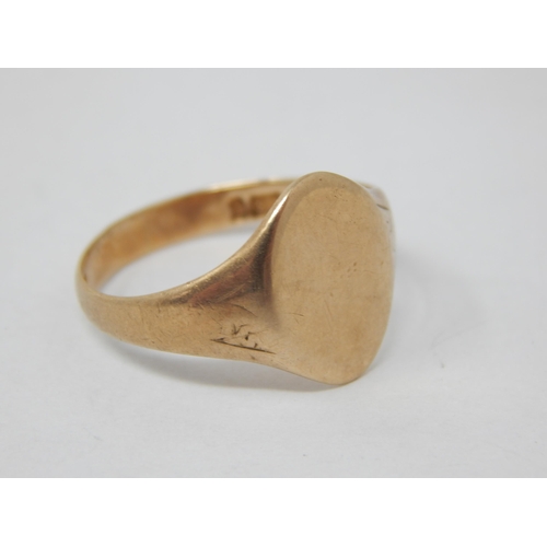 182 - 9ct Yellow Gold Signet Ring (Not Personalised) Size Q: Weight 2.93g