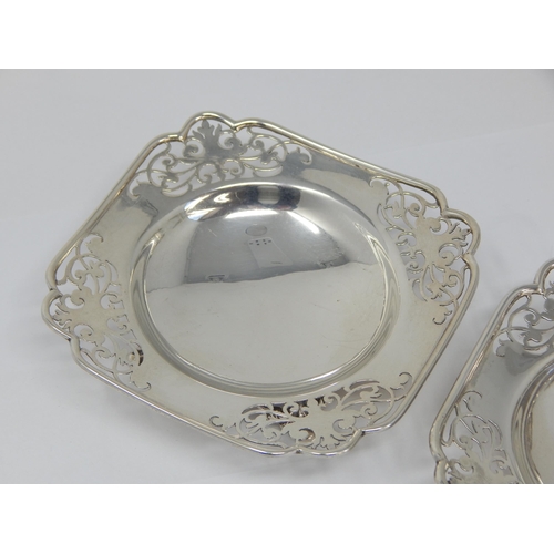 229 - A Pair of George V Silver Pierced Dishes Hallmarked London 1931 by David Fullerton: Weight 148g