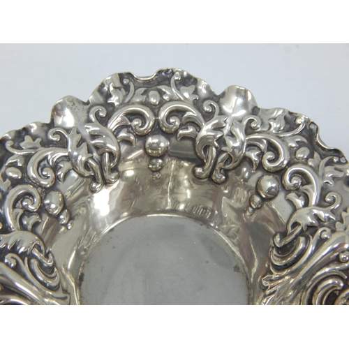 248 - Edwardian Silver Bon Bon Dish Hallmarked Sheffield 1902 by Fenton Brothers: Weight 48g