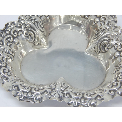 248 - Edwardian Silver Bon Bon Dish Hallmarked Sheffield 1902 by Fenton Brothers: Weight 48g