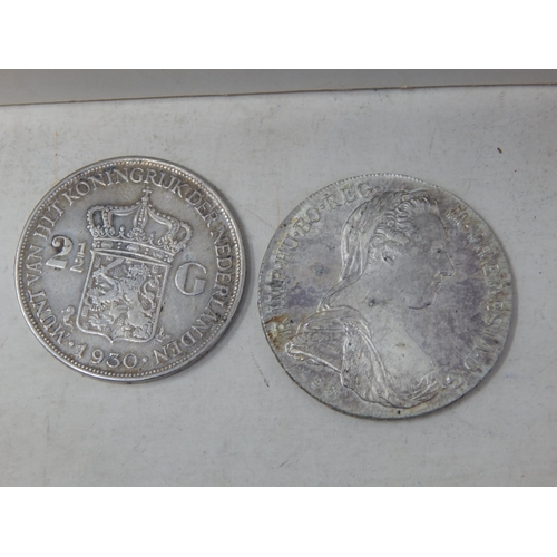 132 - A Hoard of Mint Halfpennys 1967 together with a quantity of coins, commemorative crowns, Theresa 178... 