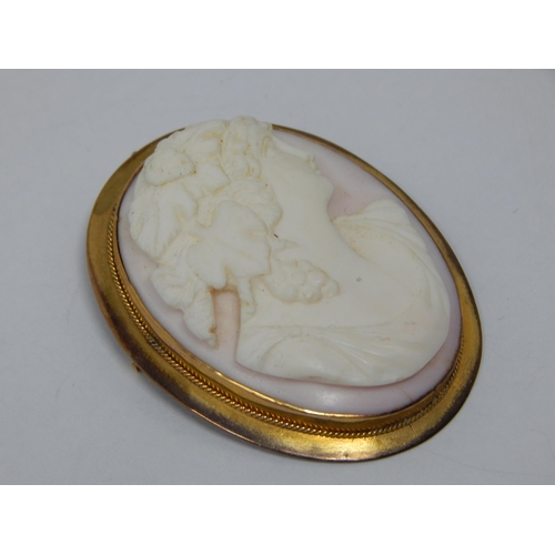 301 - 9ct Gold Framed Cameo Brooch with Quality Carved Portrait of a Lady with Safety Chain: Measures 4.6c... 