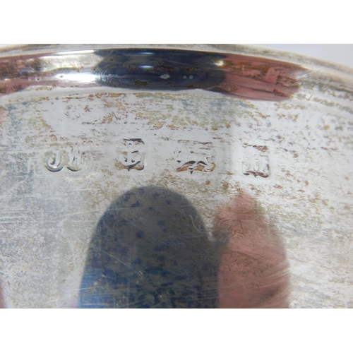 323 - Large Edwardian Twin Handled Silver Trophy Cup & Cover with Military Inscription: Hallmarked Birming... 