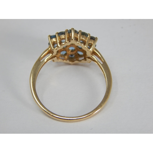 346 - 10ct Yellow Gold Gem Set ring: Size P/O: Gross weight 2.39g