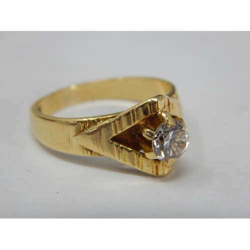 352 - BOODLES JEWELLERS: 18ct Yellow Gold Diamond Solitaire Ring Set with a Diamond Estimated @ 0.50cts: S... 