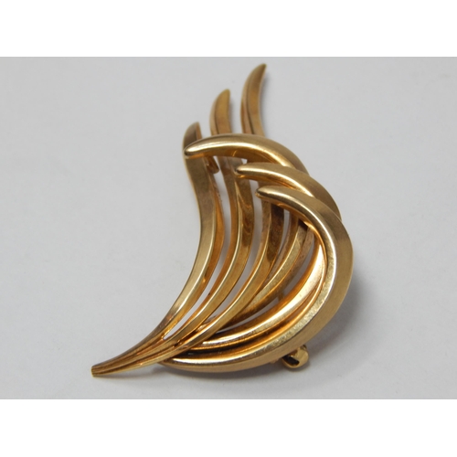 363 - Large 9ct Yellow Gold Brooch: 5.5cm wide: Weight 6.16g