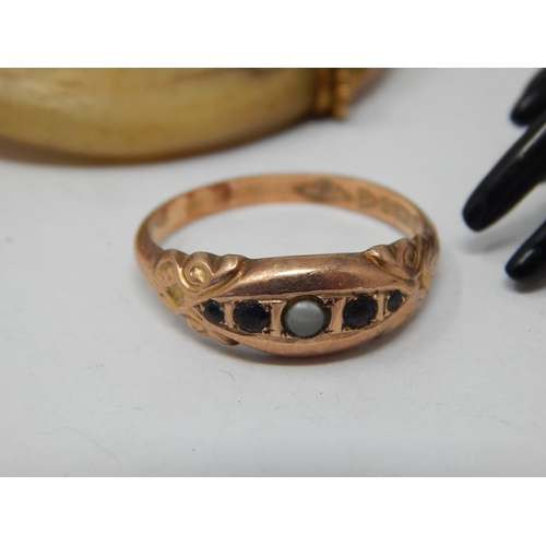 72 - 9ct Gold ring; 9ct gold ornate brooch and a black 