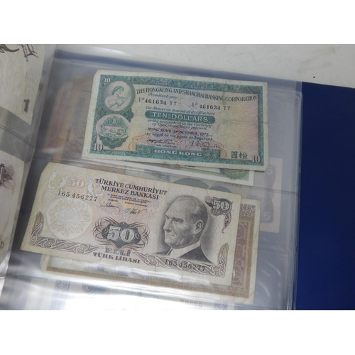 60 - Collection of Banknotes of the World housed in collectors album