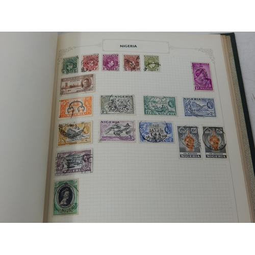 80 - Vintage stamp album with a substantial collection of British Commonwealth stamps from Aden to Strait... 