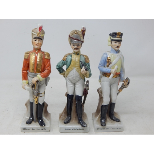 619 - Three Military Figures: Officer des Chasseurs: Officer des Hussards & Soildat d'infanterie: Height 2... 