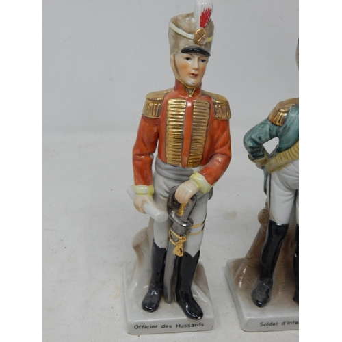 619 - Three Military Figures: Officer des Chasseurs: Officer des Hussards & Soildat d'infanterie: Height 2... 