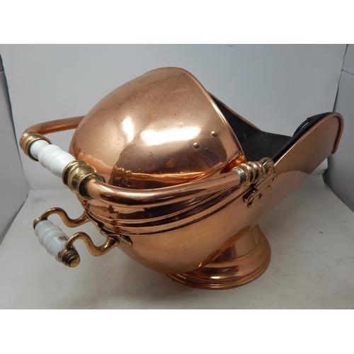 620 - Large Copper Coal Scuttle with Inner Liner.