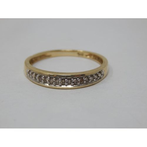 286 - 9ct Yellow Gold Diamond Set Ring: Size O: Gross weight 1.62g