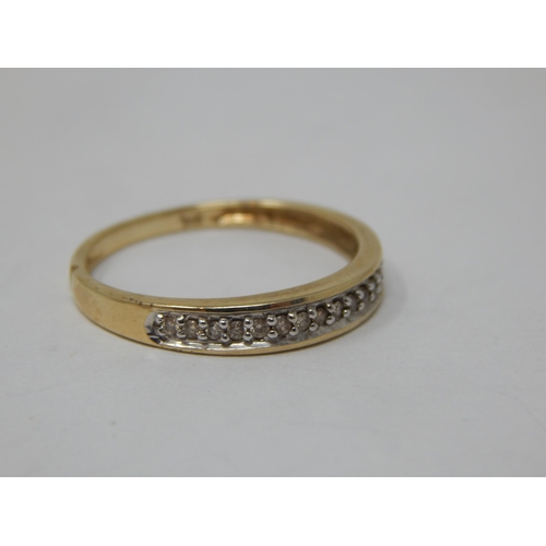 286 - 9ct Yellow Gold Diamond Set Ring: Size O: Gross weight 1.62g