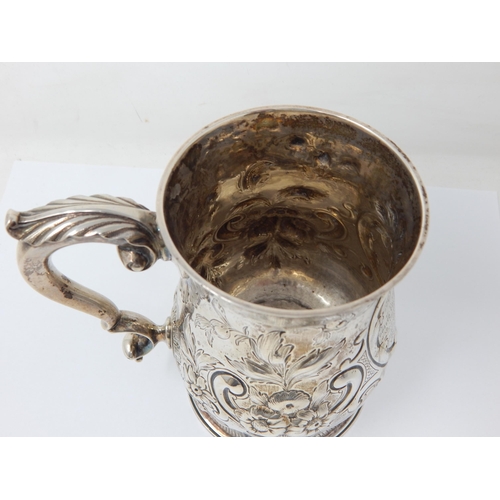 182 - George II Silver Tankard: Hallmarked London 1758 by William Shaw & William Priest: Height 13.2cm: We... 