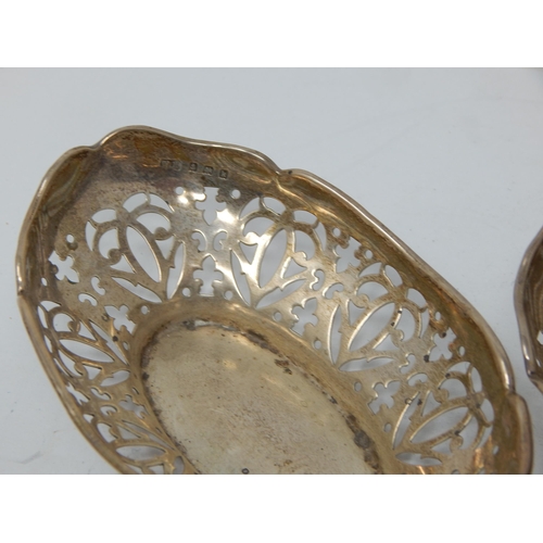 91 - A Pair of Edwardian Silver Bon Bon Dishes Hallmarked Birmingham 1909 by William Neale: 10.5cm wide: ... 