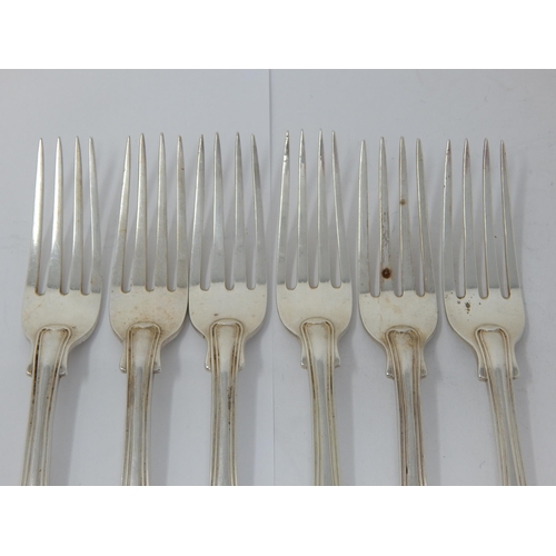 150 - A Set of 6 Georgian Silver Kings Pattern Dessert Forks Hallmarked London 1828 by William Chawner: Le... 