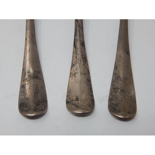 116 - A Set of 3 Scottish George II Silver Tablespoons Hallmarked Edinburgh 1740 by Hugh Gordon: Length 20... 