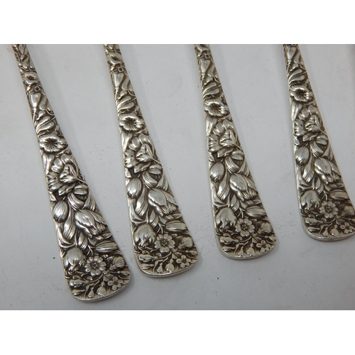 174 - A Set of 6 Sterling Silver Spoons: Length 15cm: Weight 150g