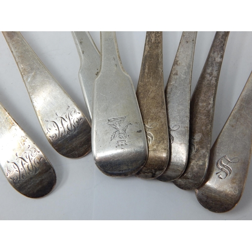 155 - 8 x Georgian Tablespoons: Various Dates & Makers: Length 21.8cm: Weight 540g