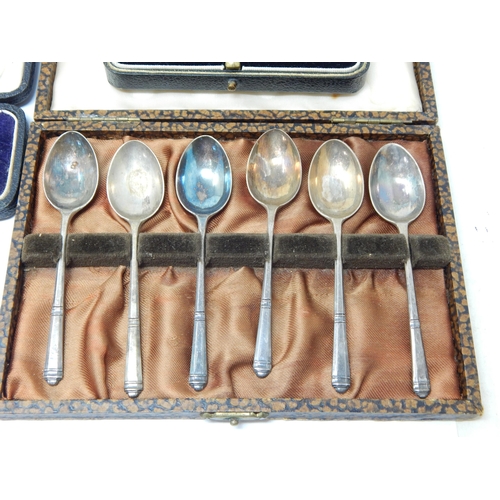 167 - A Quantity of Hallmarked Silver together with some silver plated wares: Weighable silver 182g