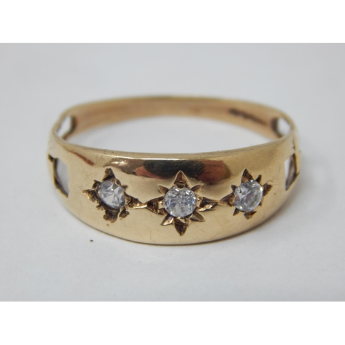 175 - 9ct Yellow Gold Gypsy Ring: Size U: Gross weight 2.41g