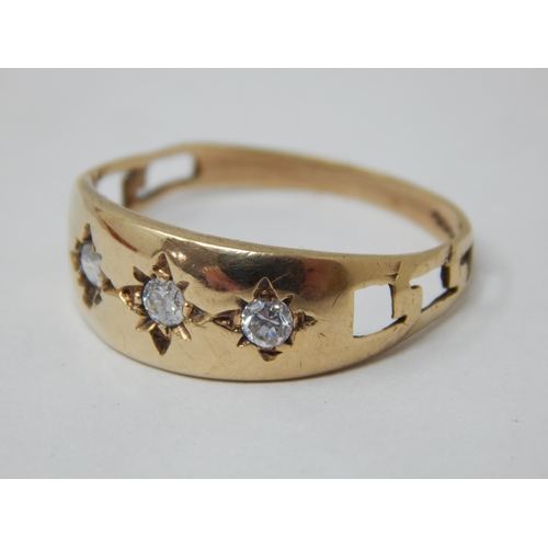 175 - 9ct Yellow Gold Gypsy Ring: Size U: Gross weight 2.41g