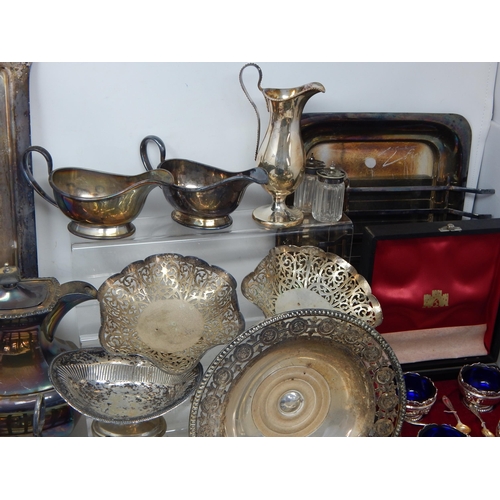 136 - Large Quantity of Silver Plated Wares (lot)