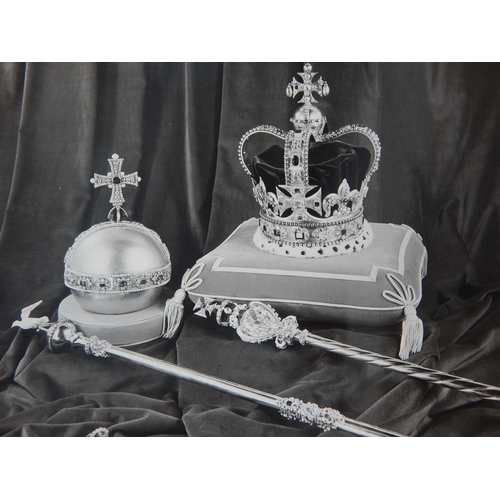 531 - ROYAL PHOTOGRAPHS: The Crown Jewels B&W Press Photographs 8