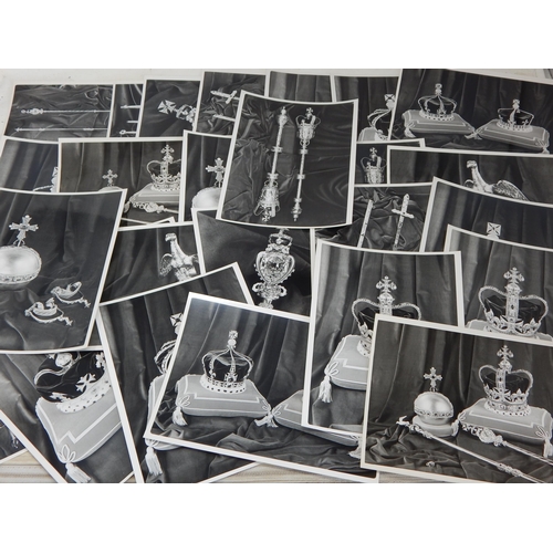 531 - ROYAL PHOTOGRAPHS: The Crown Jewels B&W Press Photographs 8