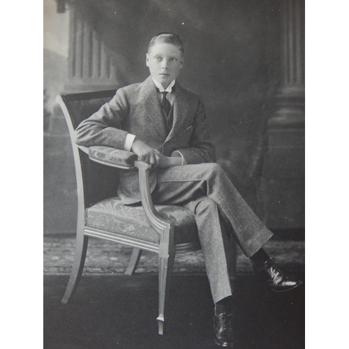 532 - ROYAL PHOTOGRAPHS: King Edward VIII (Abdicated) The Duke & Duchess of Windsor B&W Photographs (8) La... 