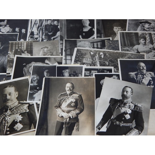 533 - ROYAL PHOTOGRAPHS: King George V & Queen Mary: B&W Press Photographs (lot) Largest 10