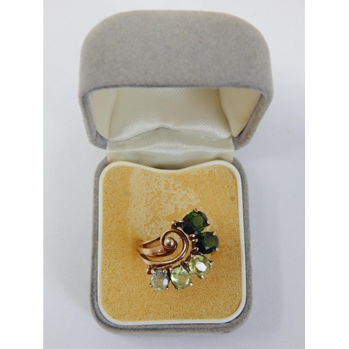 20 - 9ct Yellow Gold Gem Set Ring: Size N: Gross weight 4.03g