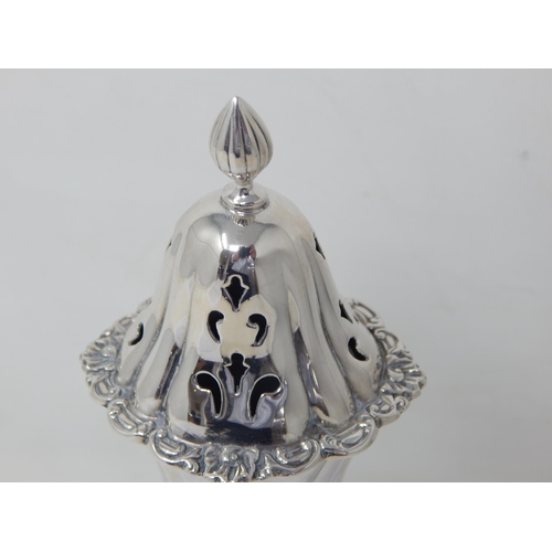 95 - Elizabeth II silver sugar caster, London 1961, A Chick & Sons Ltd. Weight 168g (5.4oz)