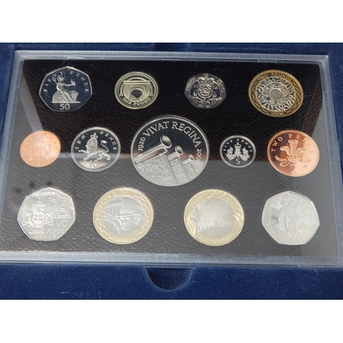 53 - 2006 United Kingdom Proof Set in hard case with COA