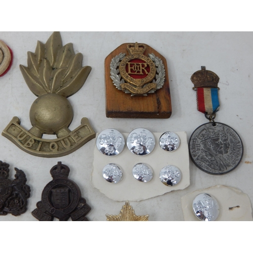 600 - Military Badges Including: British Lancers (Death or Glory), Herefordshire Infantry, The Devonshire ... 