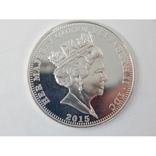 19 - A Sterling Silver Limited Edition 2015 Queen Elizabeth II Longest Reign £5 Coin: Uncirculated Condit... 