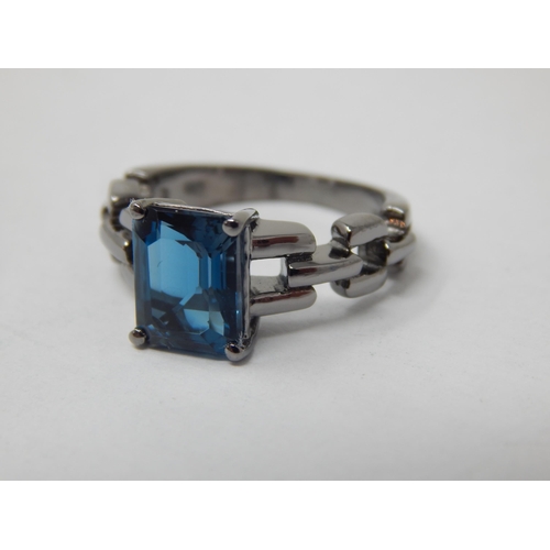 279 - A Fully Certified Limited Edition 1/208 New Sterling Silver London Blue Topaz Black Rhodium Ring: Si... 