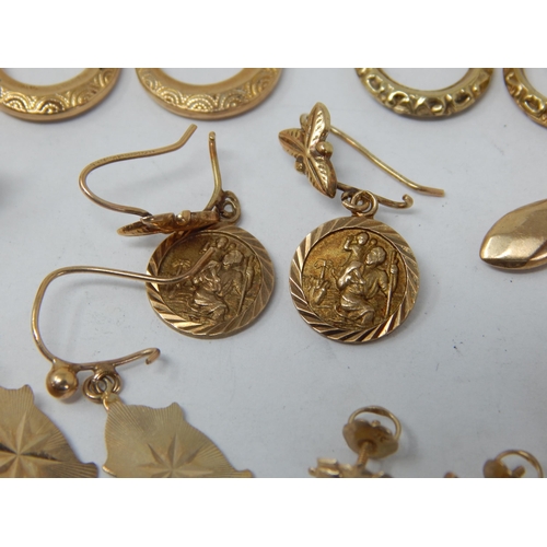 222 - 7 x Pairs of 9ct Gold Earrings: Gross weight 8.55g