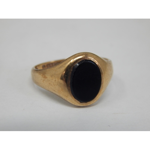 321 - 9ct Yellow Gold Signet Set Ring: Size D: gross weight 2.11g