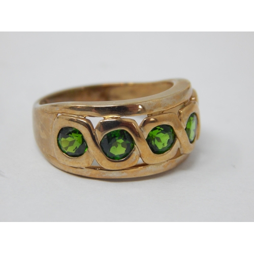 337 - 9ct Yellow Gold Gem Set Ring: Size M: gross weight 3.29g: Presented in Ring Box