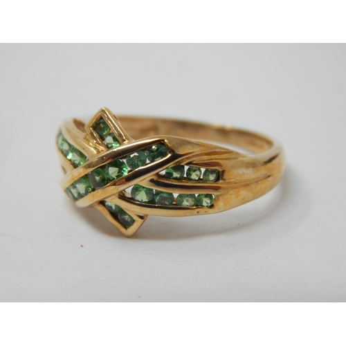 343 - 9ct Yellow Gold Gem Set Ring: Size M: gross weight 2.62g: Presented in Ring Box